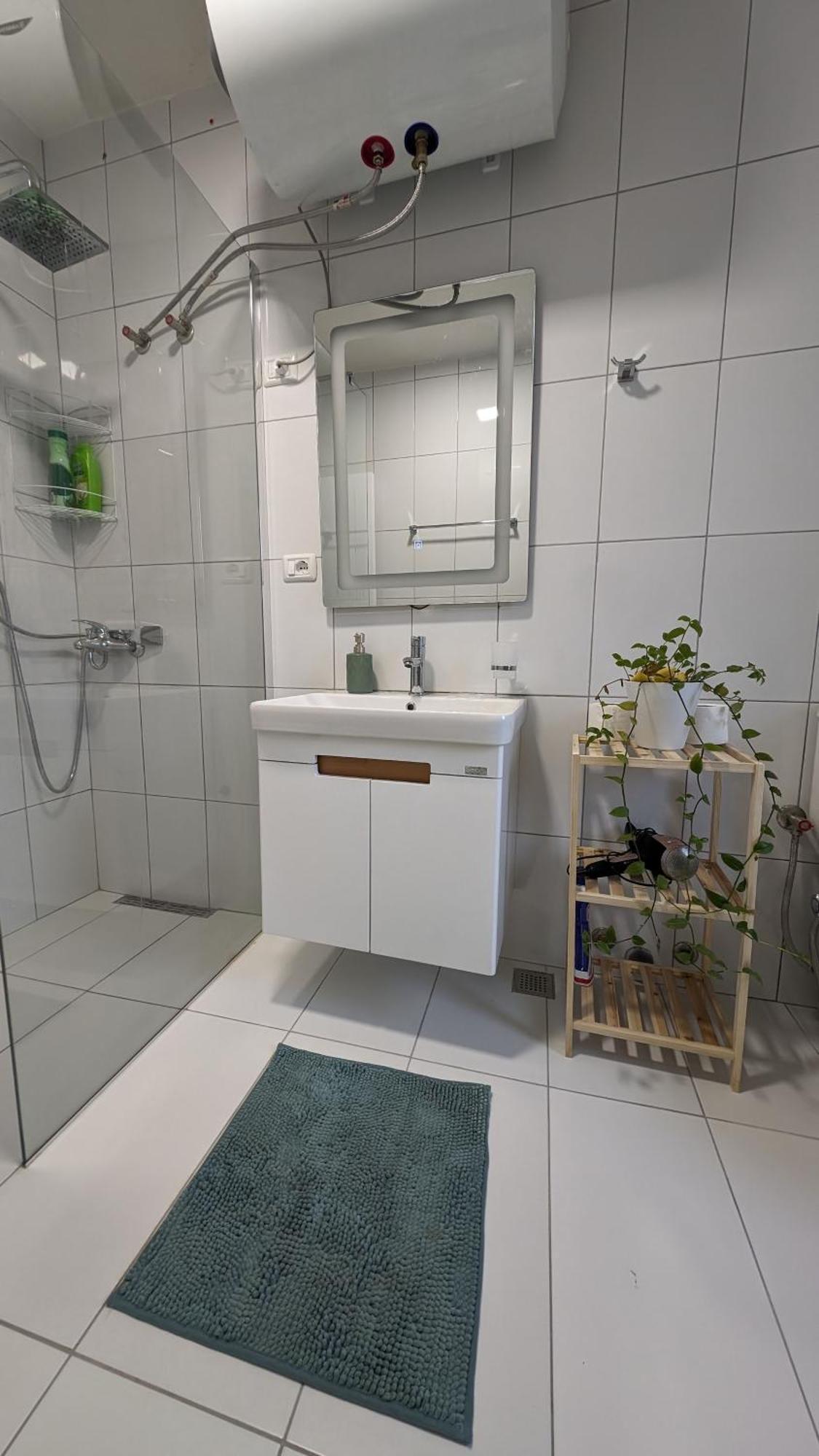 Modern Cozy Apartment 10 Min Walk To Skanderbeg Square Tirana Exterior photo