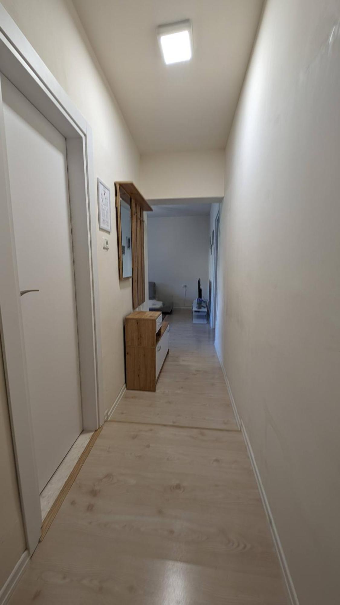 Modern Cozy Apartment 10 Min Walk To Skanderbeg Square Tirana Exterior photo